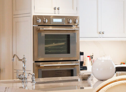 This is a picture of the silver Thermador double oven from a kitchen in Remsenburg New York