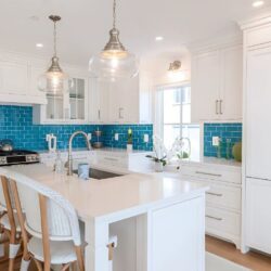 elegant whit ekitchen in annapolis maryland