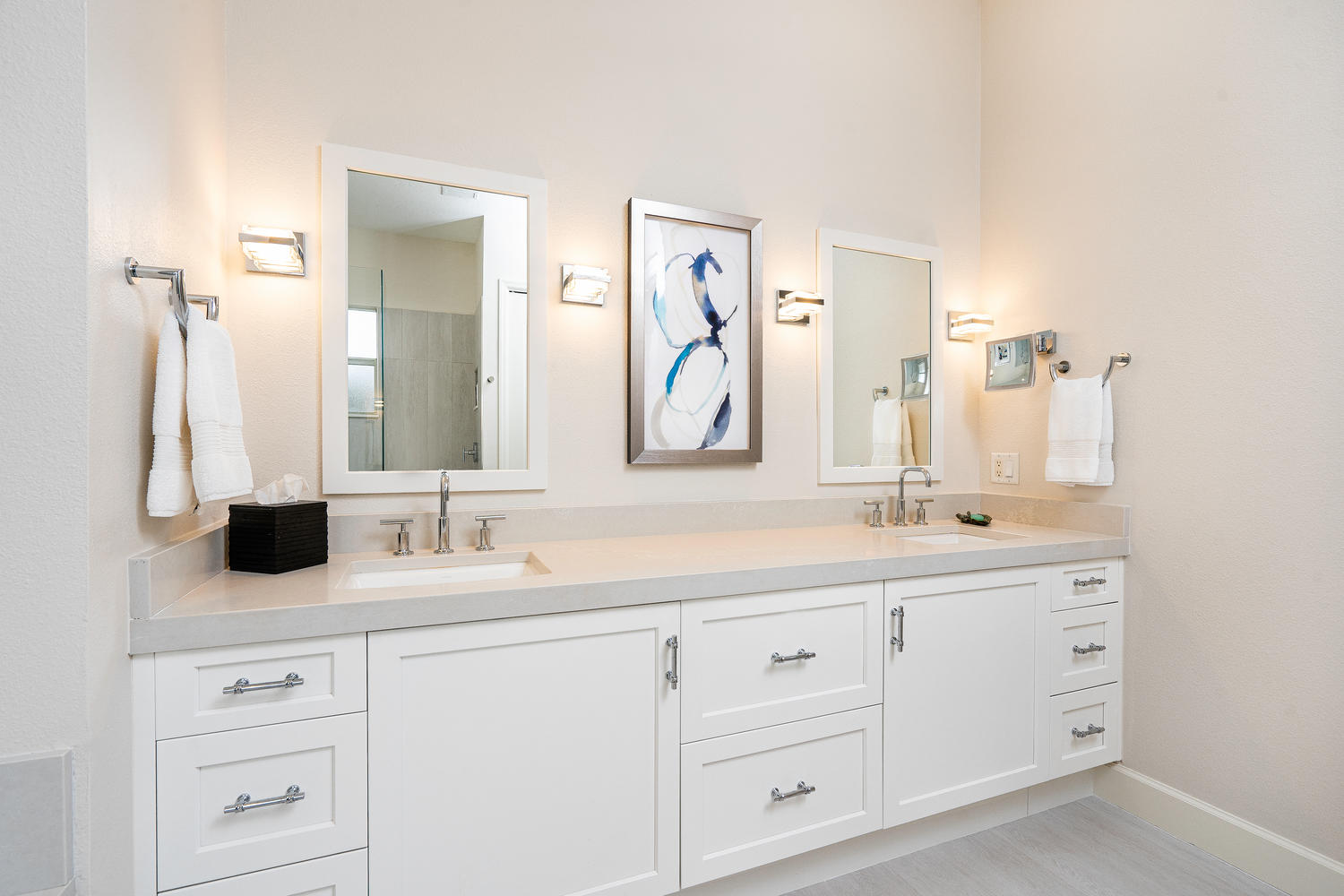 Custom Double Vanity Design Features