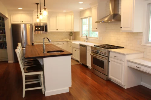 KT Highland's White Kitchen Cabinetry