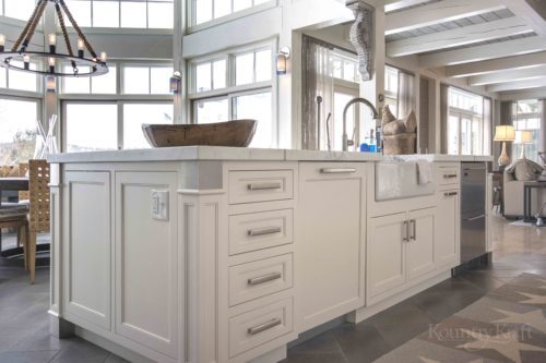 Pinnacle Kitchens Featuring Kountry Kraft Custom Cabinetry in a Transitional Kitchen