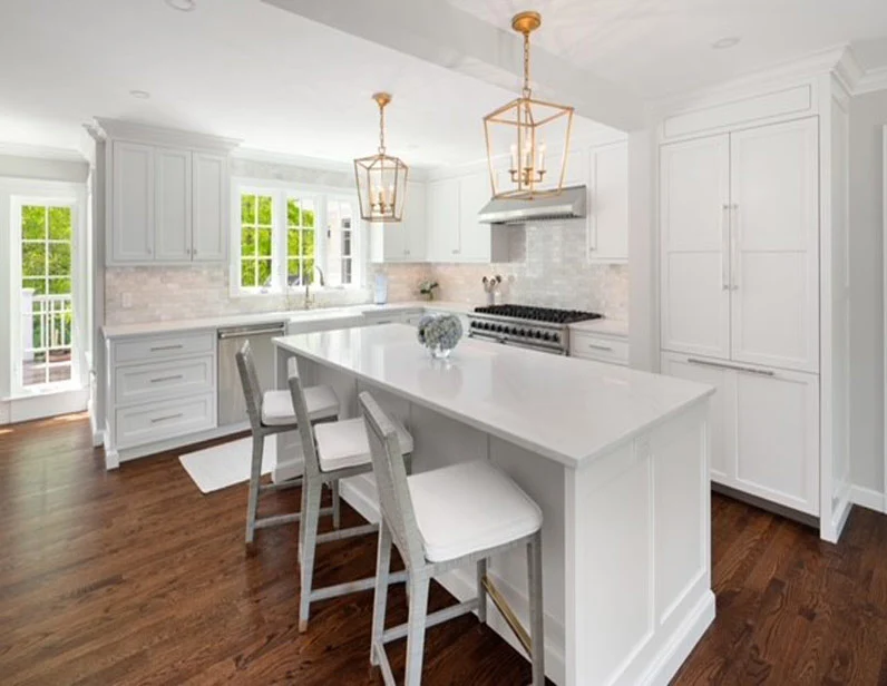 White-Kitchen-in-Chappaqua,-NY