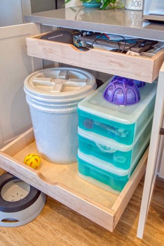 Custom Kitchen Cabinet Drawer Pull Outs