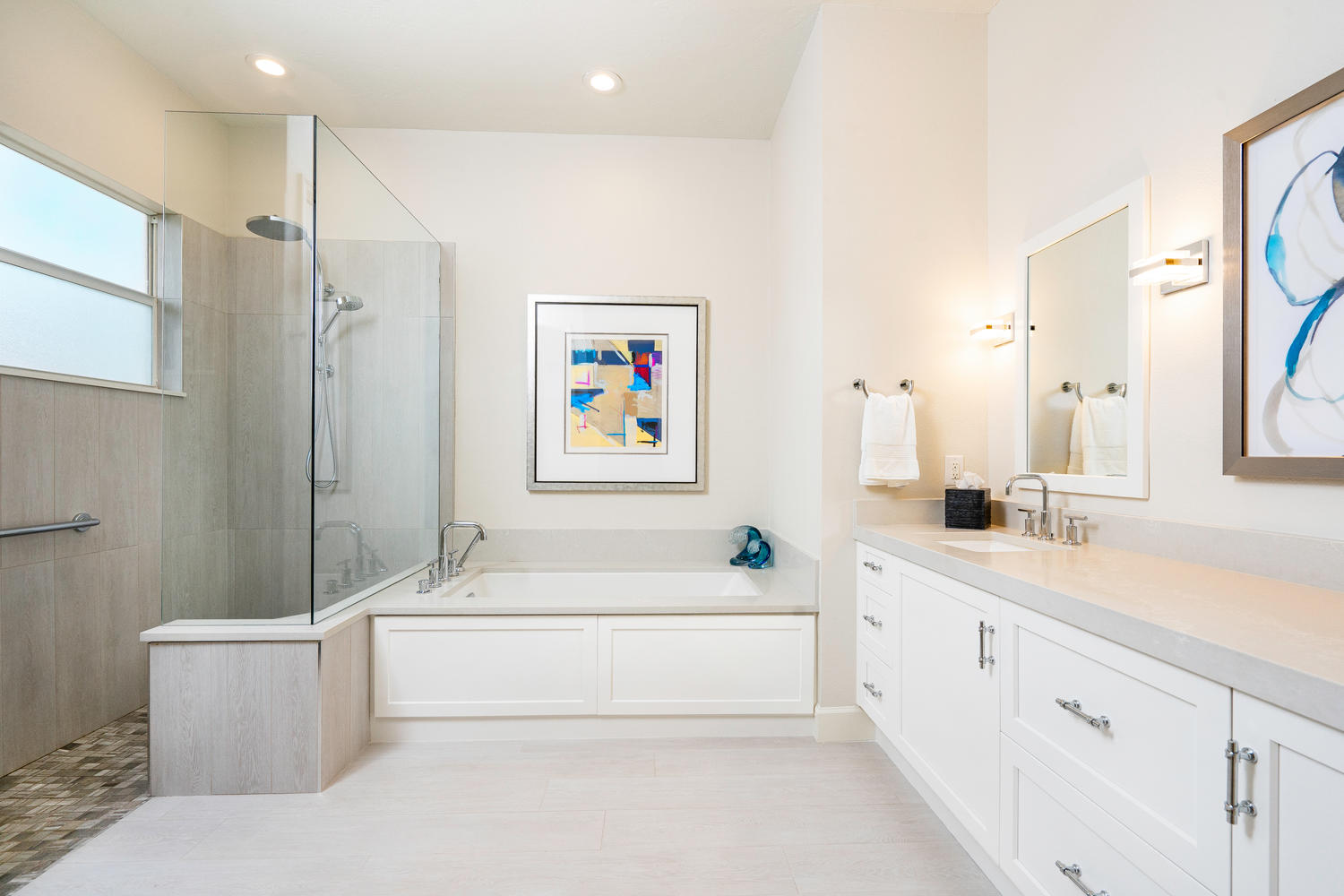 Decorators White Double Vanity for a Master Bath in Venice, FL