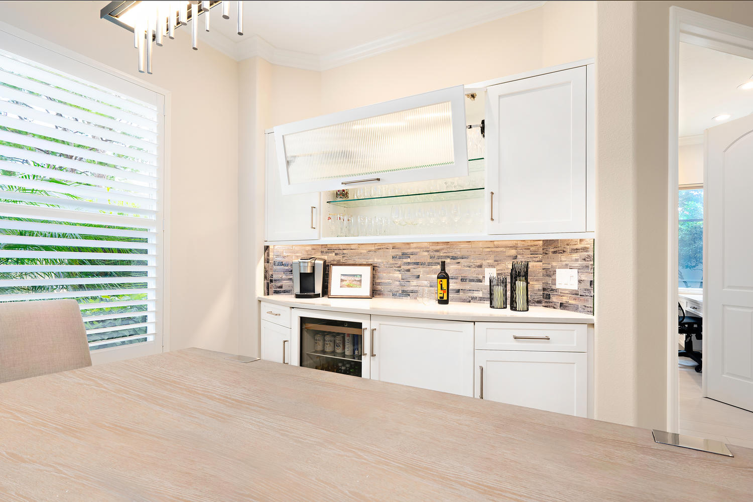 White Cabinets for a Wet Bar in Venice, Florida