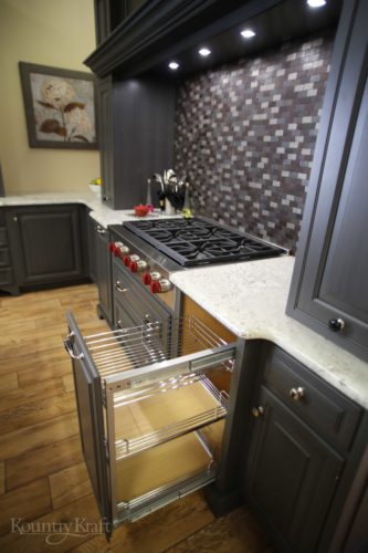 Kitchen Cabinet Ideas PA with top knobs