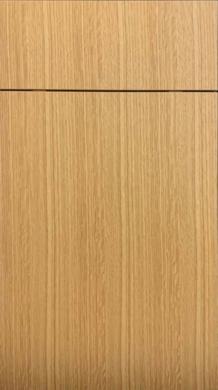 Door Style: Purity <br>Drawer Style: Purity<br>Wood Species: QTR Sawn WH Oak<br>Finish Color: Natural 10°<br>Job Number/Reference Number: AM120020/167513