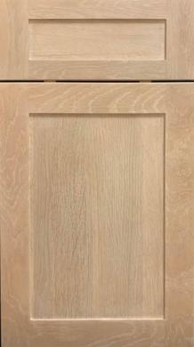 Door Style: Amesbury <br>Drawer Style: Amesbury<br>Wood Species: White Oak<br>Finish Color: Cinnamon GLZ 10°<br>Job Number/Reference Number: JM120092/167596